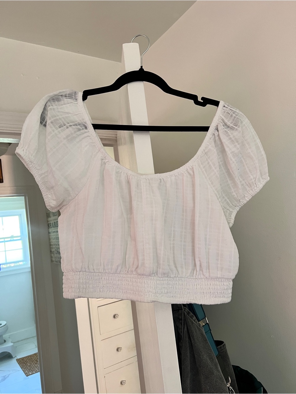 American Eagle White Puff Sleeve Cropped Peasant Top
